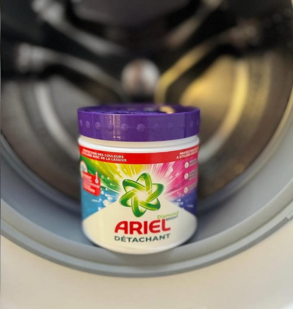 پودر لکه‌بر لباس آریل (Ariel) مخصوص لباس رنگی محصول اسپانیا ترک ۵۰۰ گرم