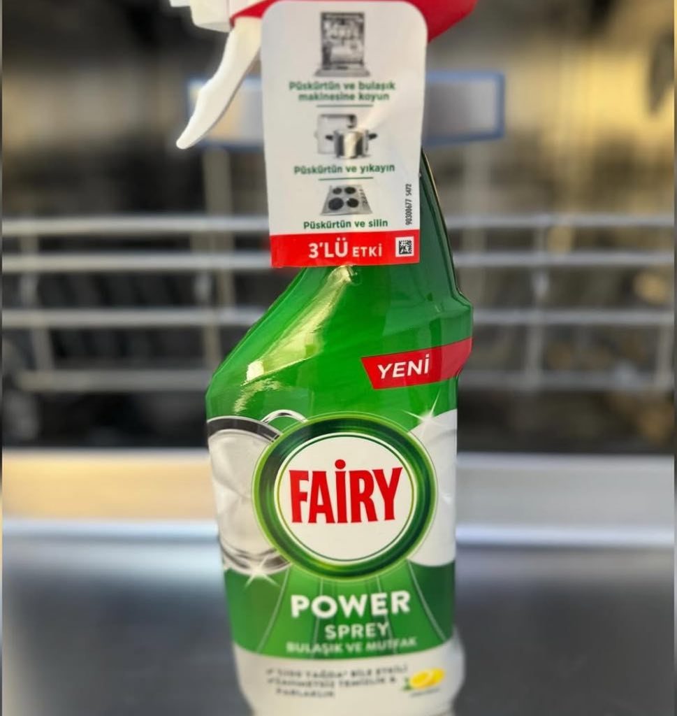 اسپری پاک کننده فیری مخصوص ظروف 3 در 1 با رایحه لیمو 500 میل محصول ایتالیا